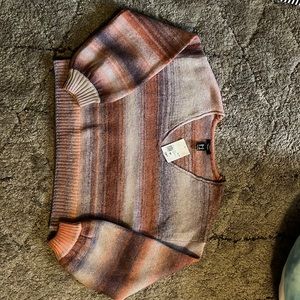 NWT FOREVER 21 Cropped Sweater